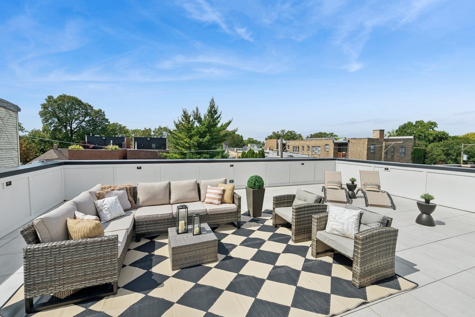 3630 N Janssen Street, Chicago, IL 60613 3630 N Janssen Street, Chicago, IL 60613