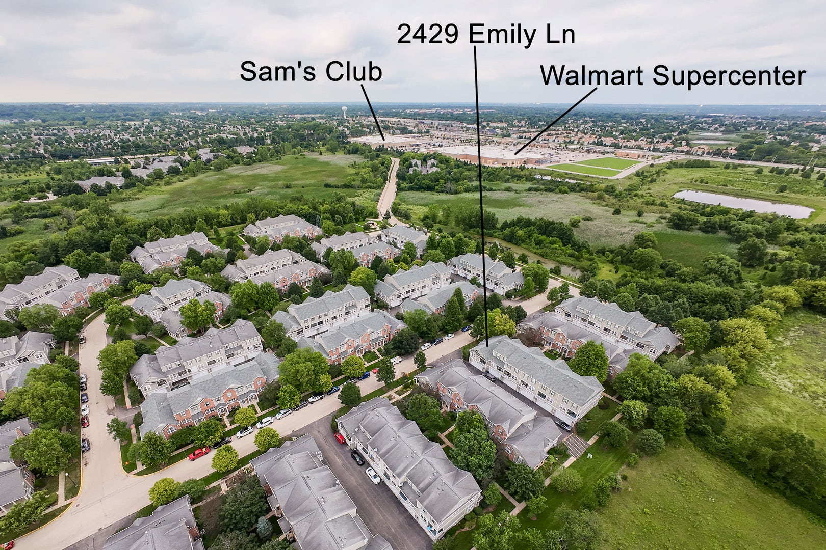 2429 Emily Lane, Elgin, IL 60124 2429 Emily Lane, Elgin, IL 60124