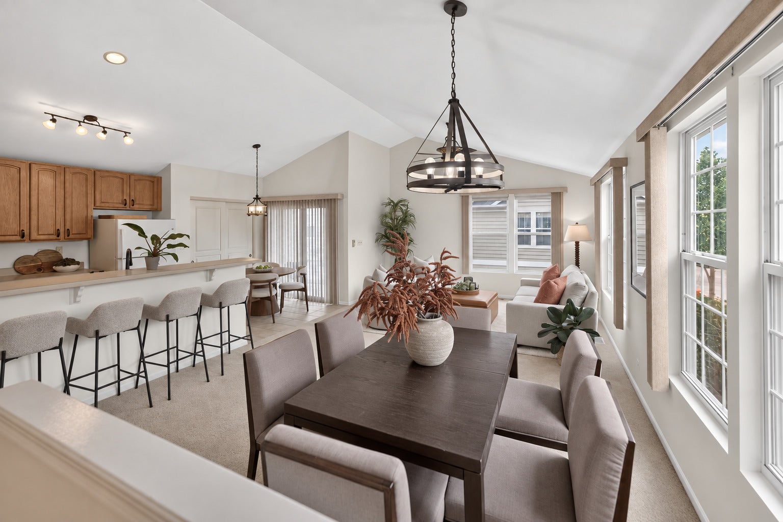 2429 Emily Lane, Elgin, IL 60124 2429 Emily Lane, Elgin, IL 60124