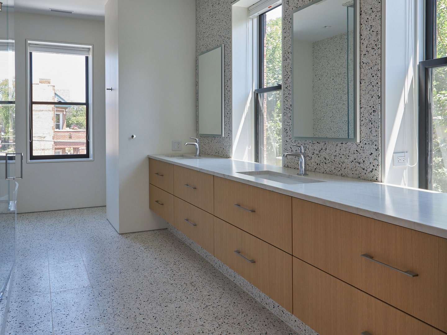 2039 N Humboldt Boulevard, Chicago, IL 60647