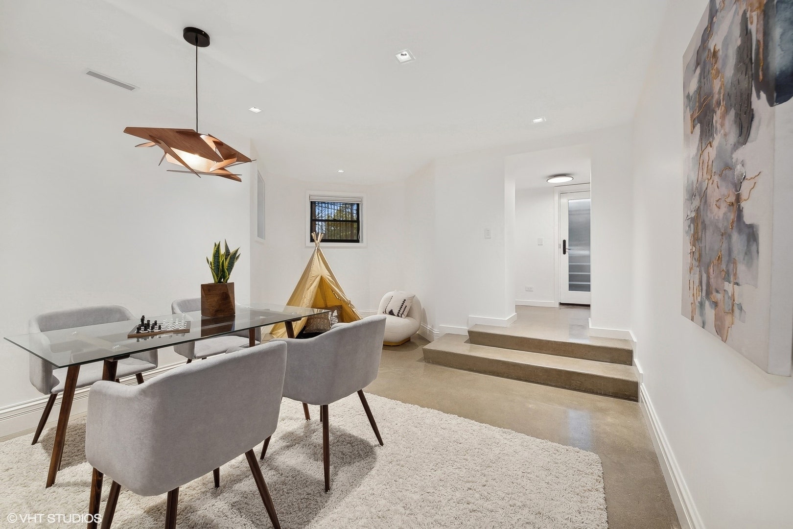 2039 N Humboldt Boulevard, Chicago, IL 60647