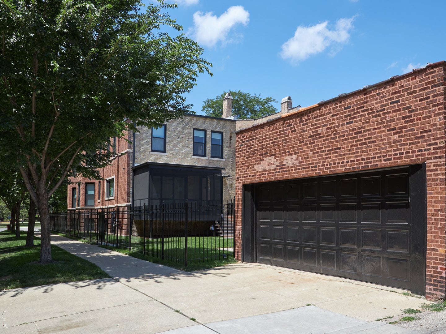 2039 N Humboldt Boulevard, Chicago, IL 60647