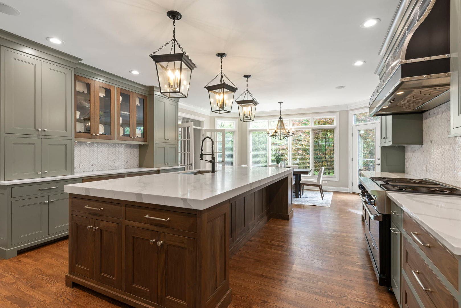 1046 Sylvan Circle, Naperville, IL 60540