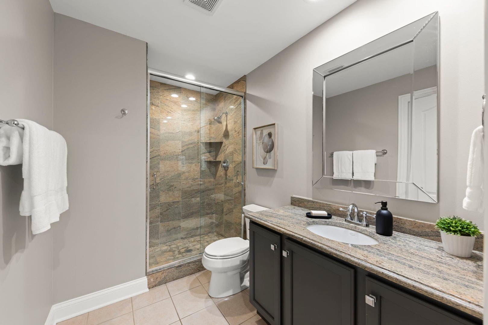 1046 Sylvan Circle, Naperville, IL 60540