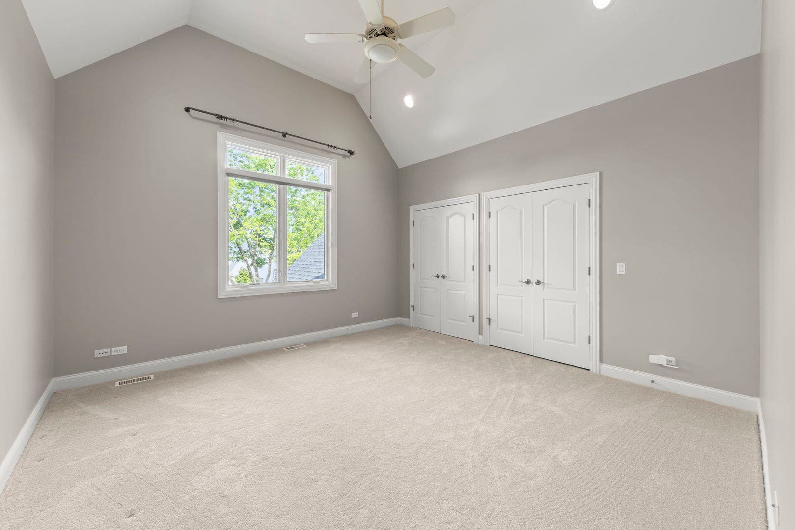 1046 Sylvan Circle, Naperville, IL 60540