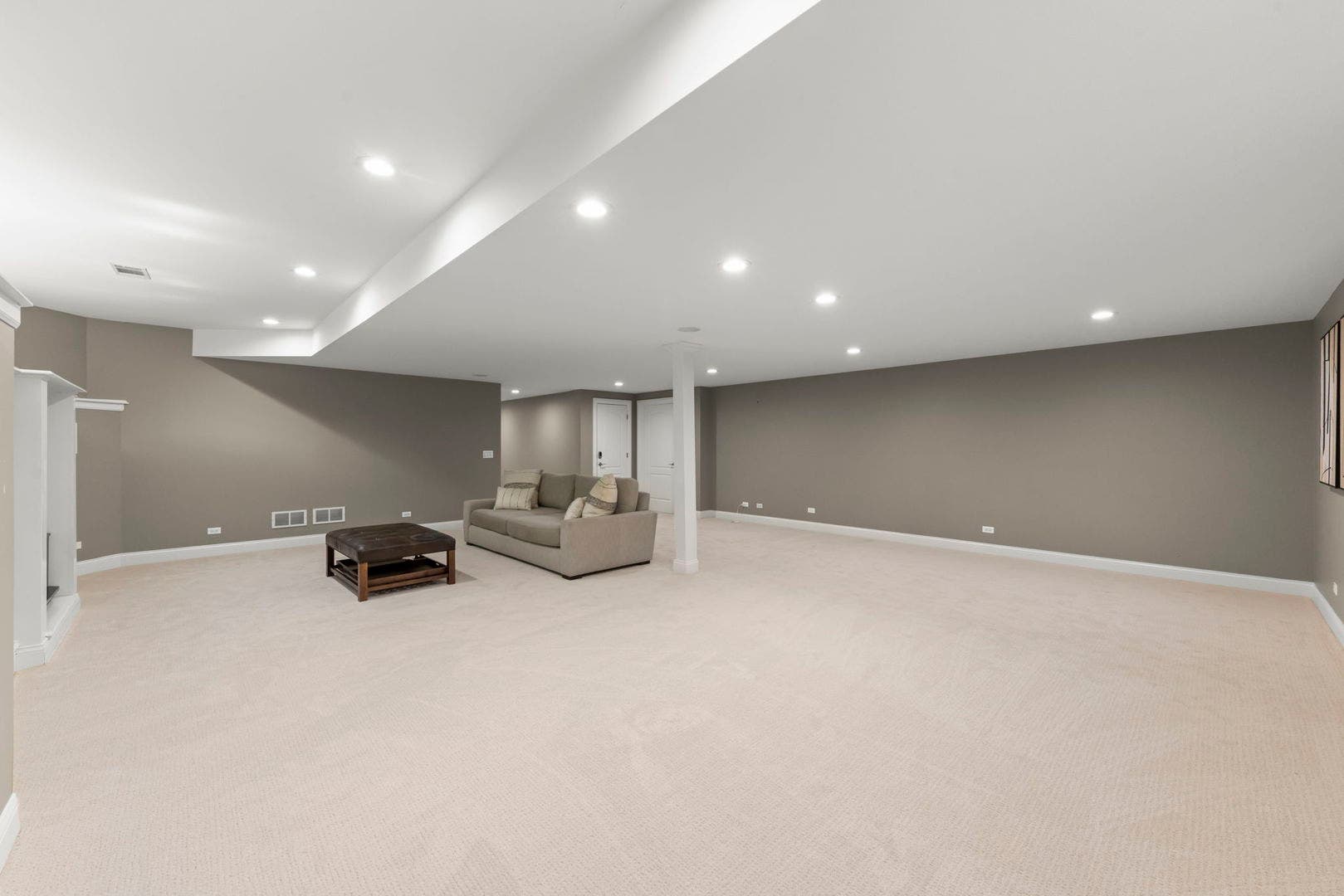 1046 Sylvan Circle, Naperville, IL 60540