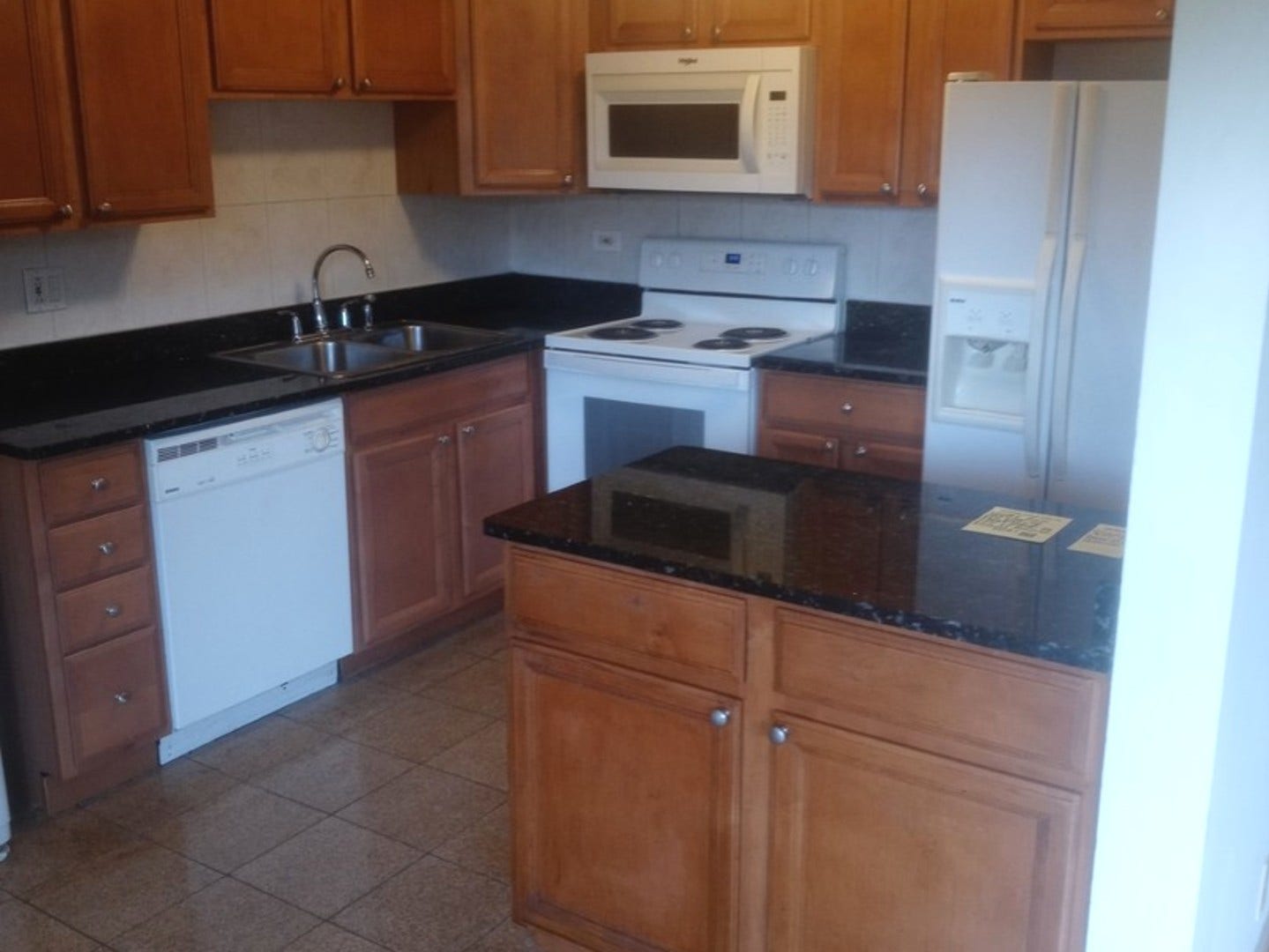 2220 Arbor Circle, #26, Downers Grove, IL 60515 2220 Arbor Circle, #26, Downers Grove, IL 60515