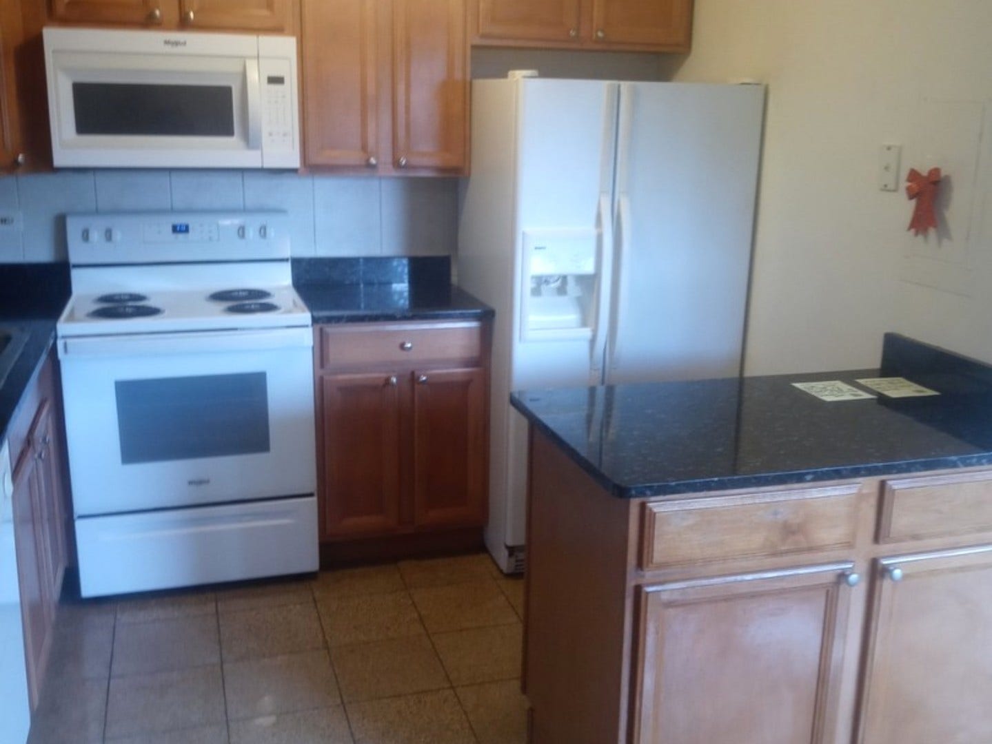2220 Arbor Circle, #26, Downers Grove, IL 60515 2220 Arbor Circle, #26, Downers Grove, IL 60515