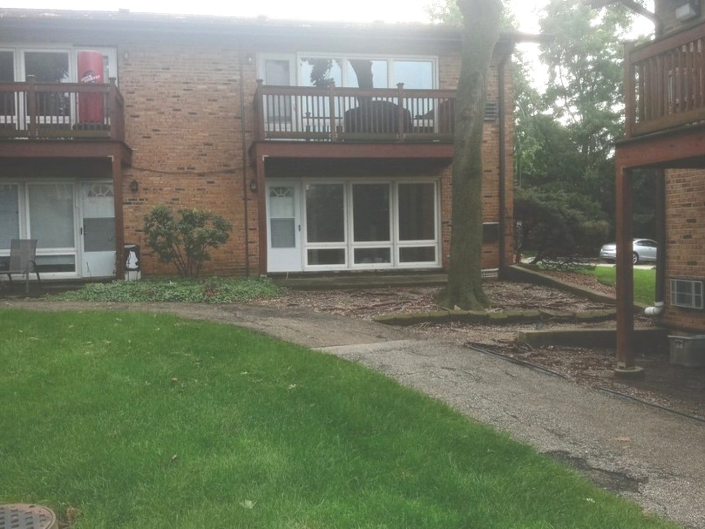 2220 Arbor Circle, #26, Downers Grove, IL 60515 2220 Arbor Circle, #26, Downers Grove, IL 60515
