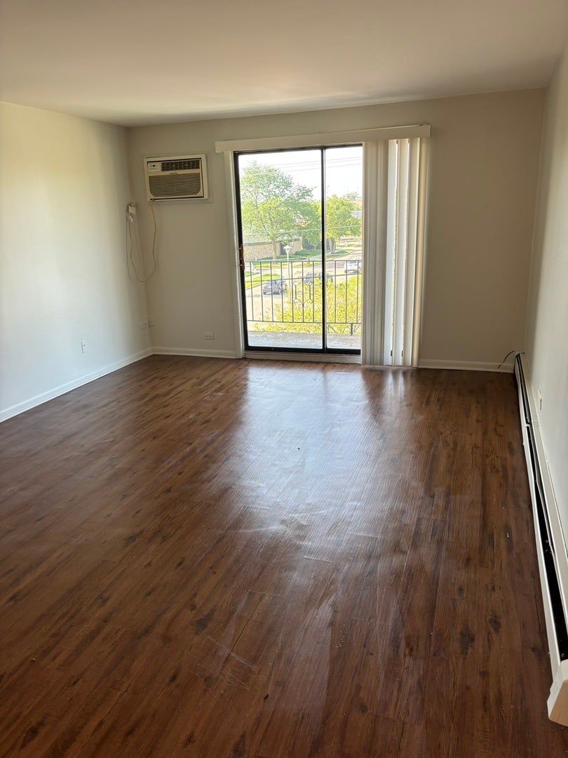 200 Madison Street, #3G, Joliet, IL 60435