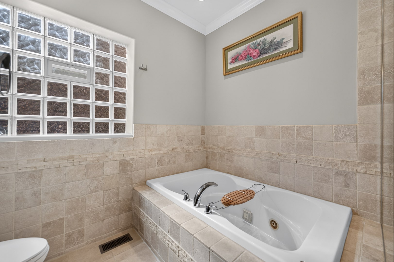 3544 N Fremont Street, #4S, Chicago, IL 60657