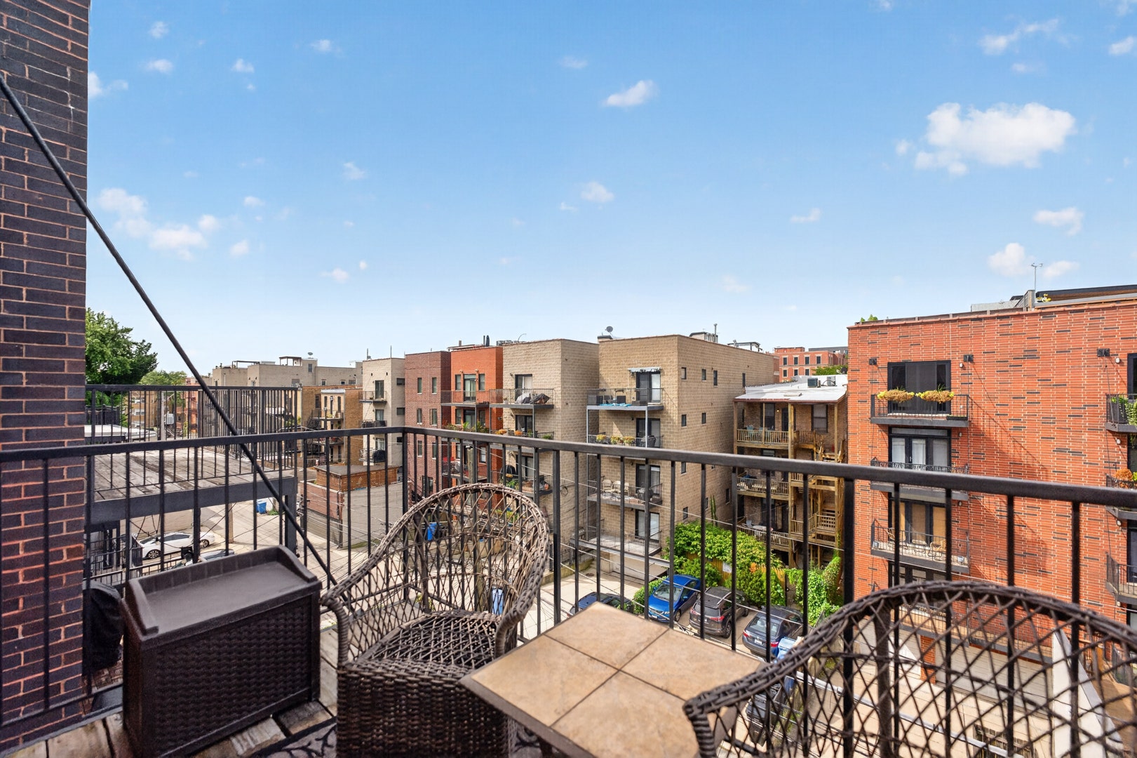 3544 N Fremont Street, #4S, Chicago, IL 60657