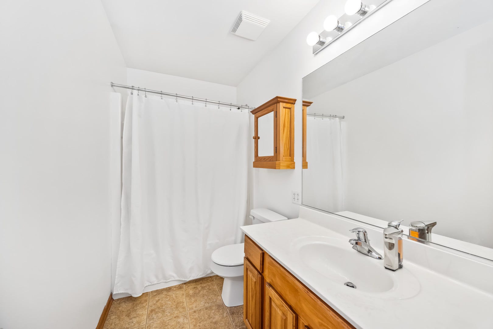 103 Enclave Circle, #D, Bolingbrook, IL 60440 103 Enclave Circle, #D, Bolingbrook, IL 60440