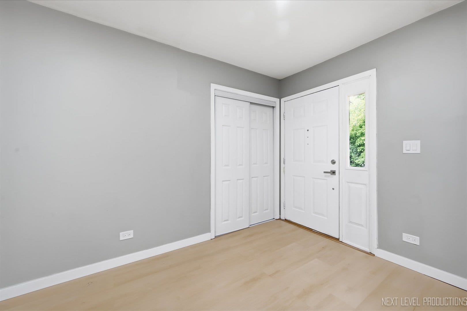 557 Willard Avenue, Elgin, IL 60120 557 Willard Avenue, Elgin, IL 60120