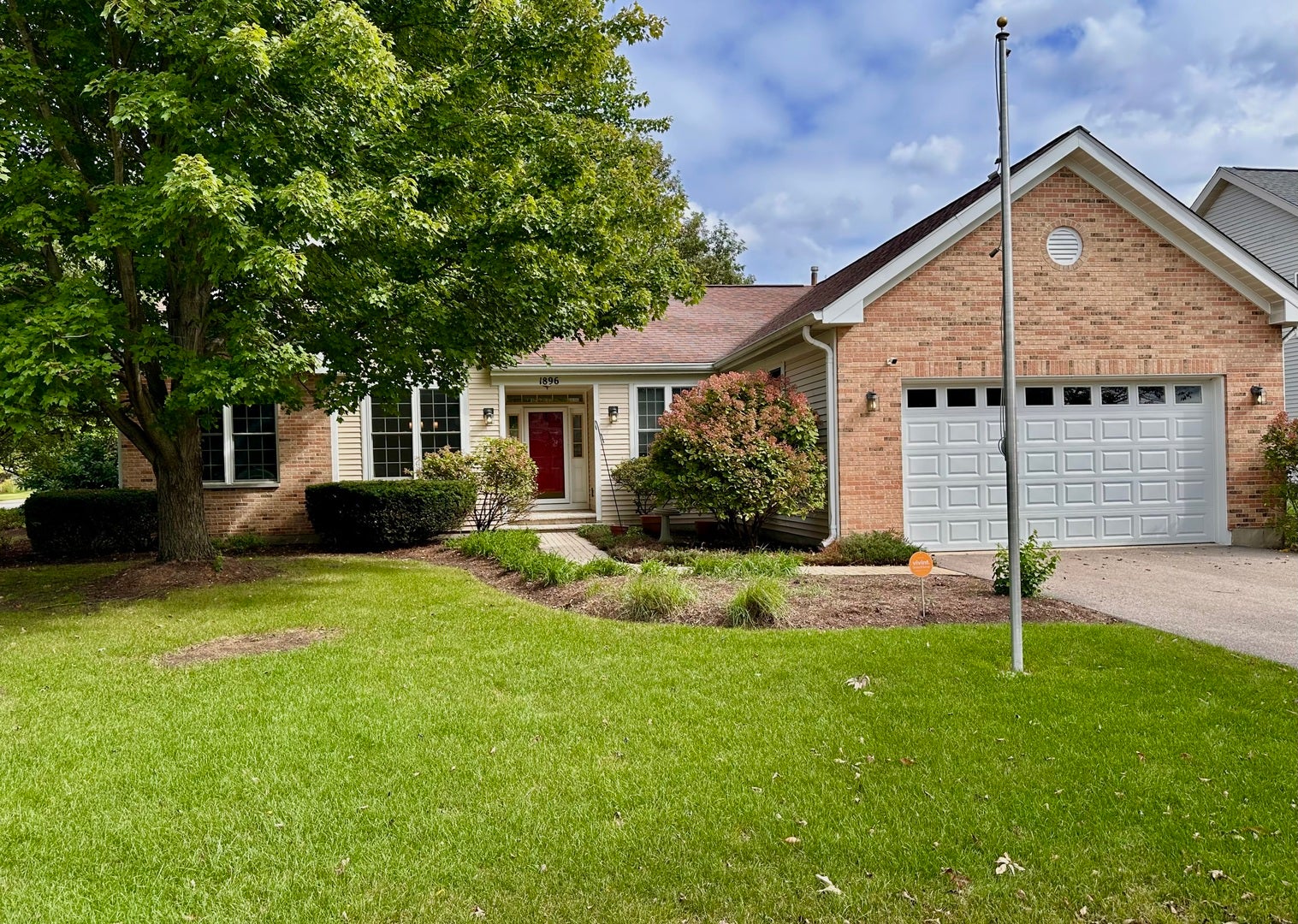 1896 School House Lane, Aurora, IL 60506 1896 School House Lane, Aurora, IL 60506