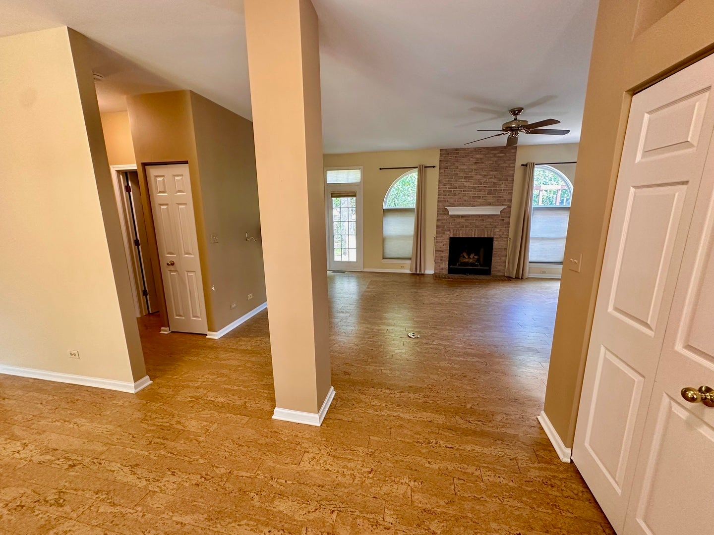 1896 School House Lane, Aurora, IL 60506 1896 School House Lane, Aurora, IL 60506