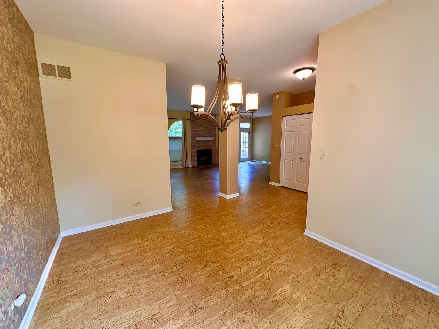 1896 School House Lane, Aurora, IL 60506 1896 School House Lane, Aurora, IL 60506