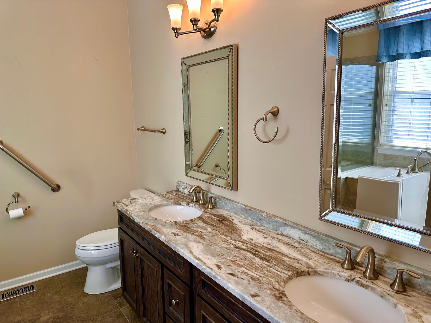 1896 School House Lane, Aurora, IL 60506 1896 School House Lane, Aurora, IL 60506