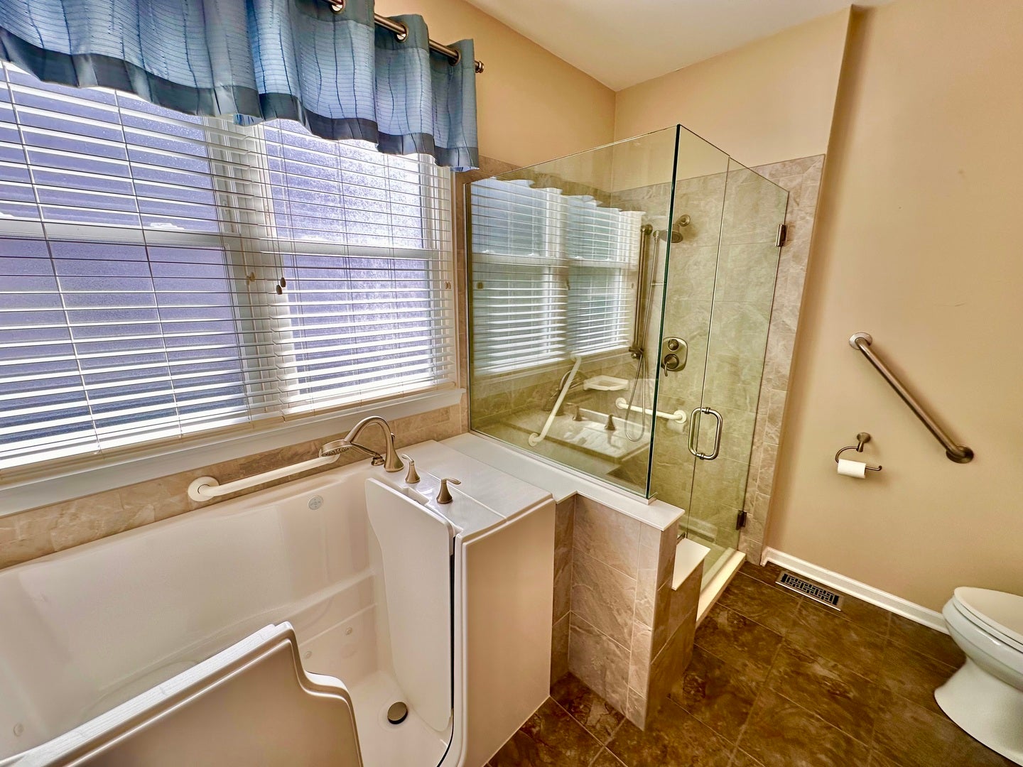 1896 School House Lane, Aurora, IL 60506 1896 School House Lane, Aurora, IL 60506