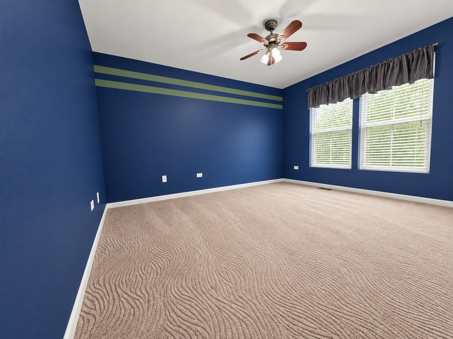 4 Snead Court, Bolingbrook, IL 60490 4 Snead Court, Bolingbrook, IL 60490