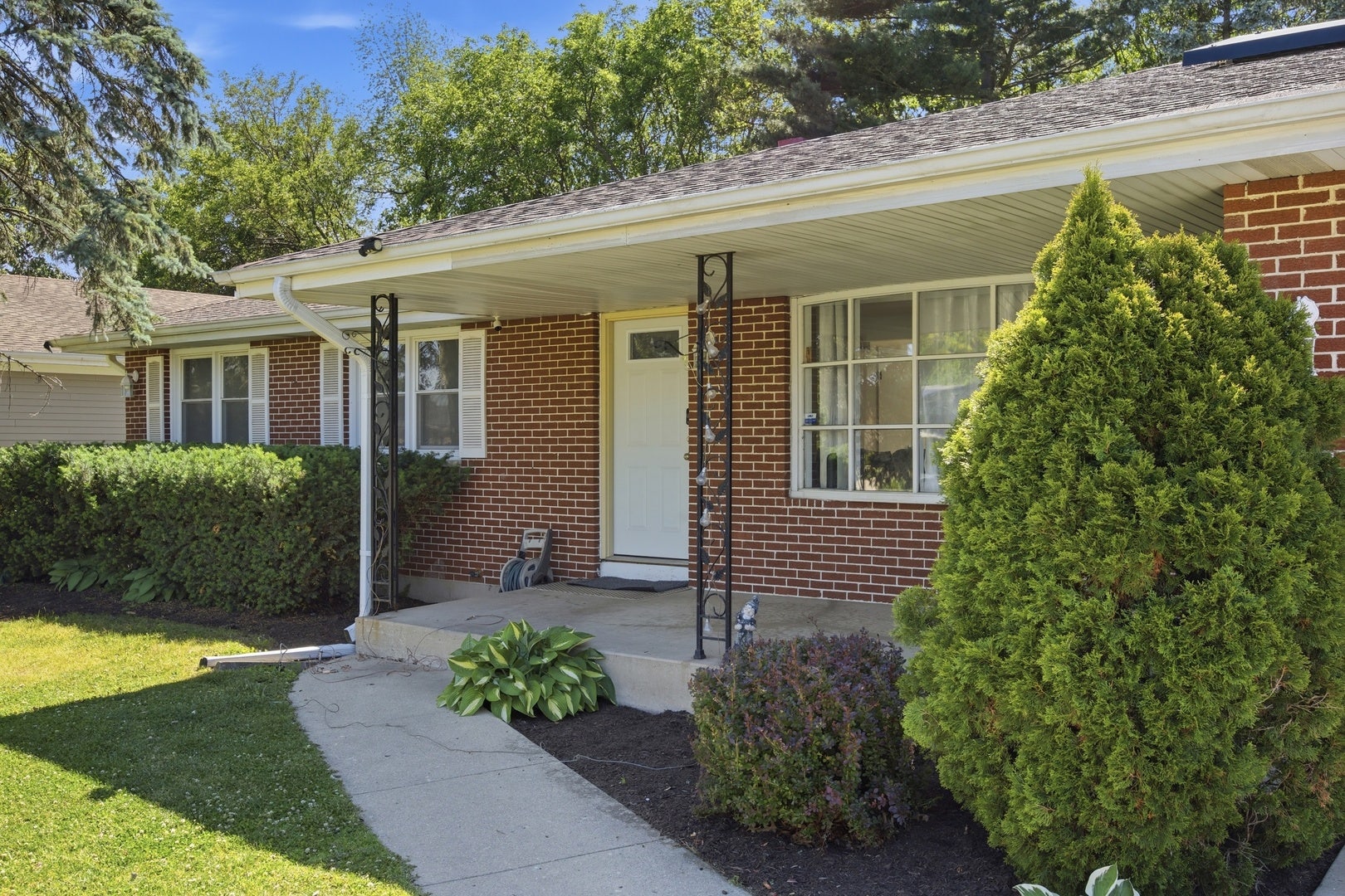 904 Chippewa Drive, Elgin, IL 60120 904 Chippewa Drive, Elgin, IL 60120