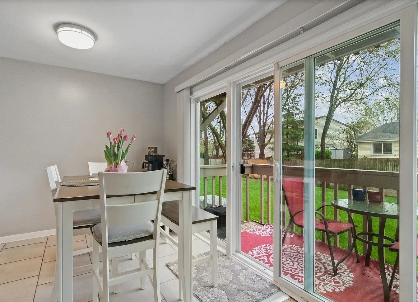 212 Hudson Court, #B, Bolingbrook, IL 60440