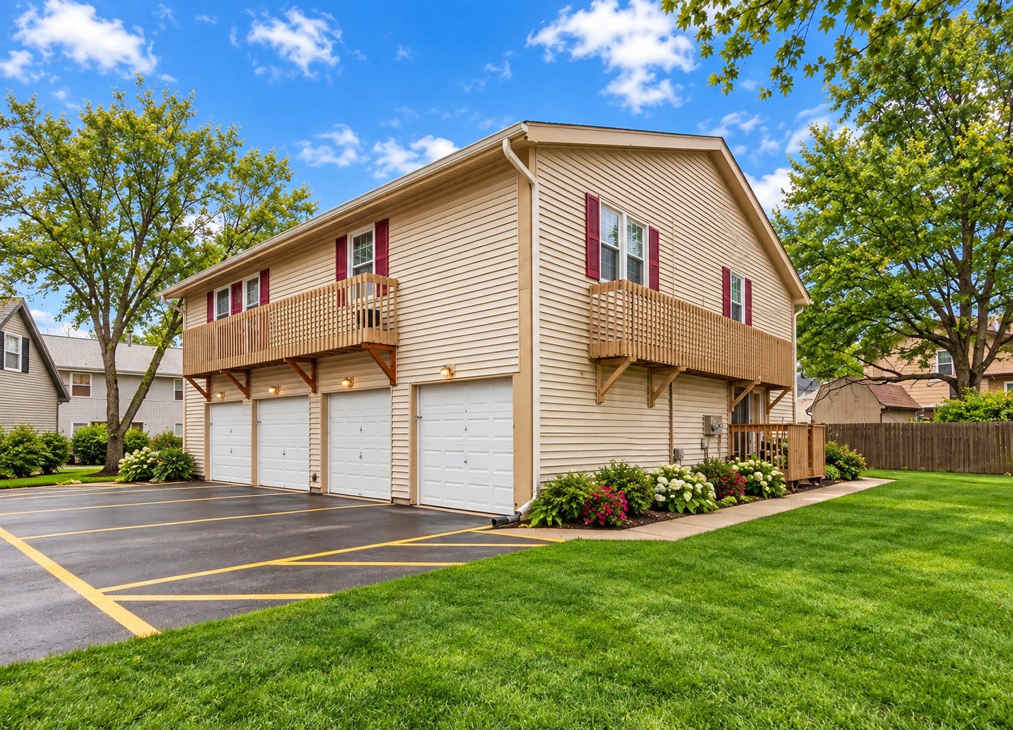 212 Hudson Court, #B, Bolingbrook, IL 60440