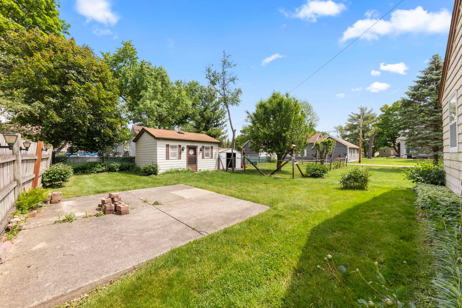 1406 Kaskaskia Avenue, Elgin, IL 60123 1406 Kaskaskia Avenue, Elgin, IL 60123