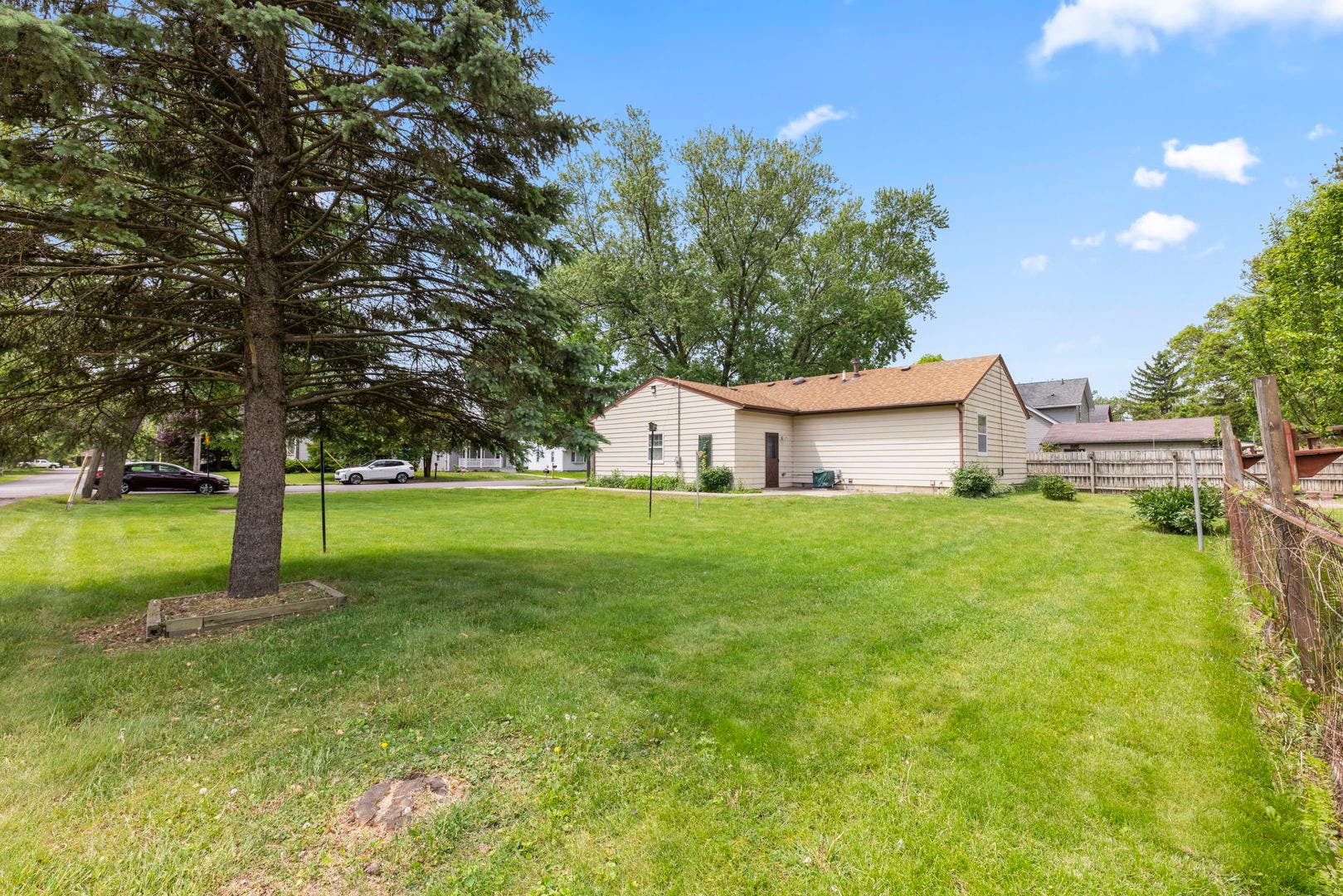 1406 Kaskaskia Avenue, Elgin, IL 60123 1406 Kaskaskia Avenue, Elgin, IL 60123