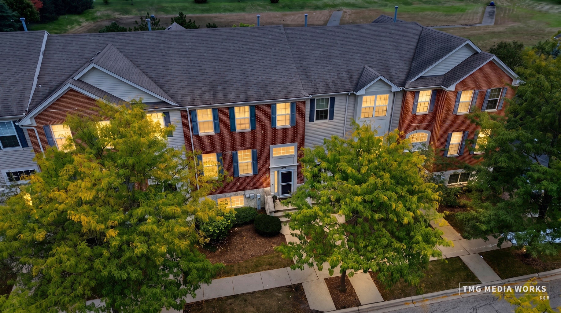 815 Lewisburg Lane, Aurora, IL 60504 815 Lewisburg Lane, Aurora, IL 60504