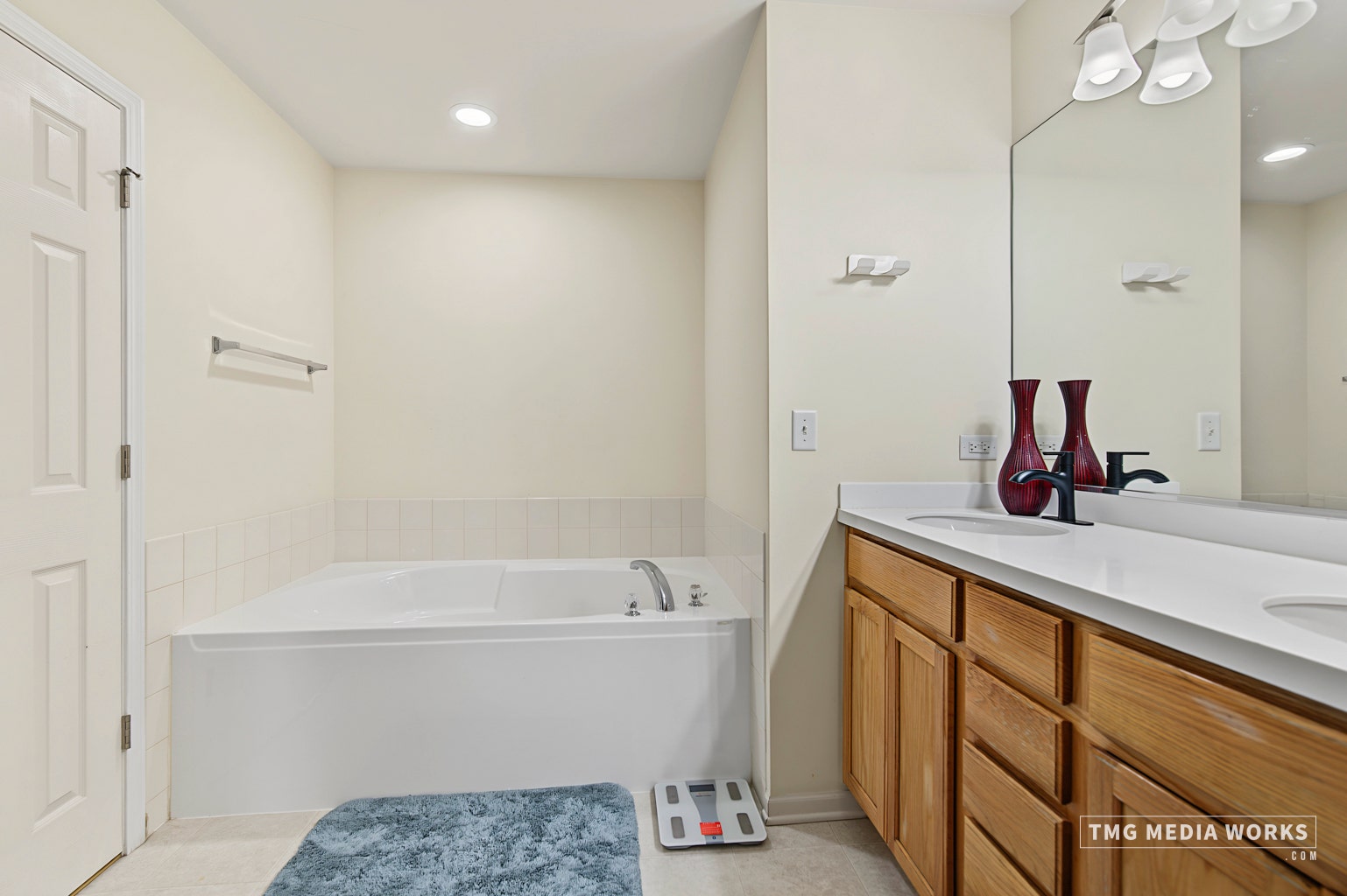 815 Lewisburg Lane, Aurora, IL 60504 815 Lewisburg Lane, Aurora, IL 60504