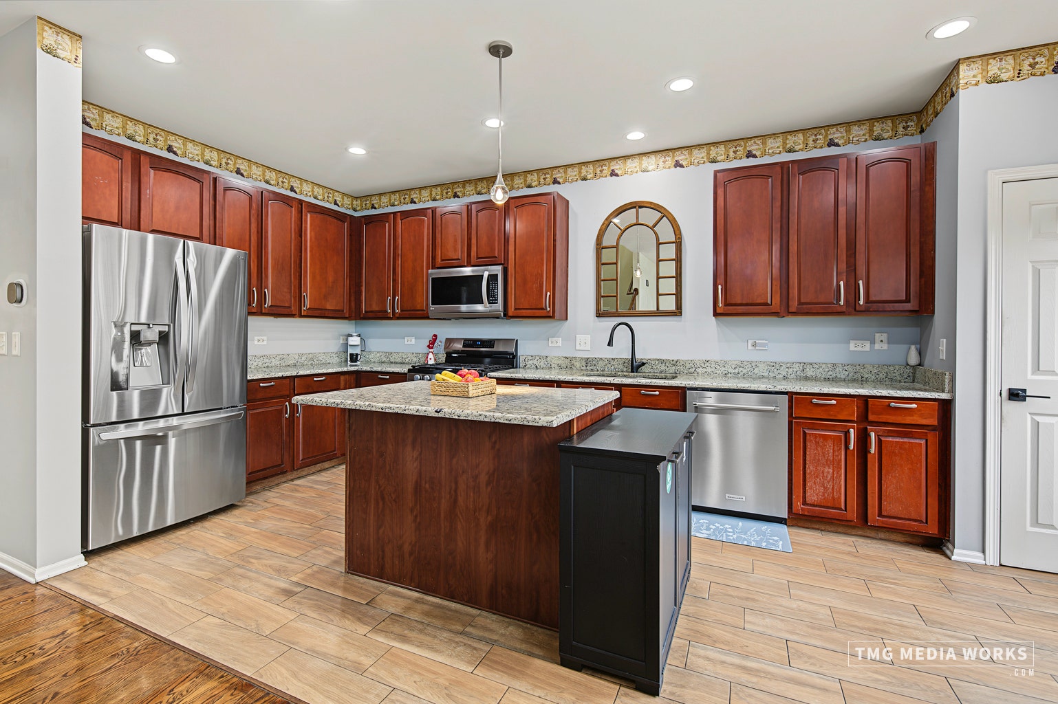 815 Lewisburg Lane, Aurora, IL 60504 815 Lewisburg Lane, Aurora, IL 60504