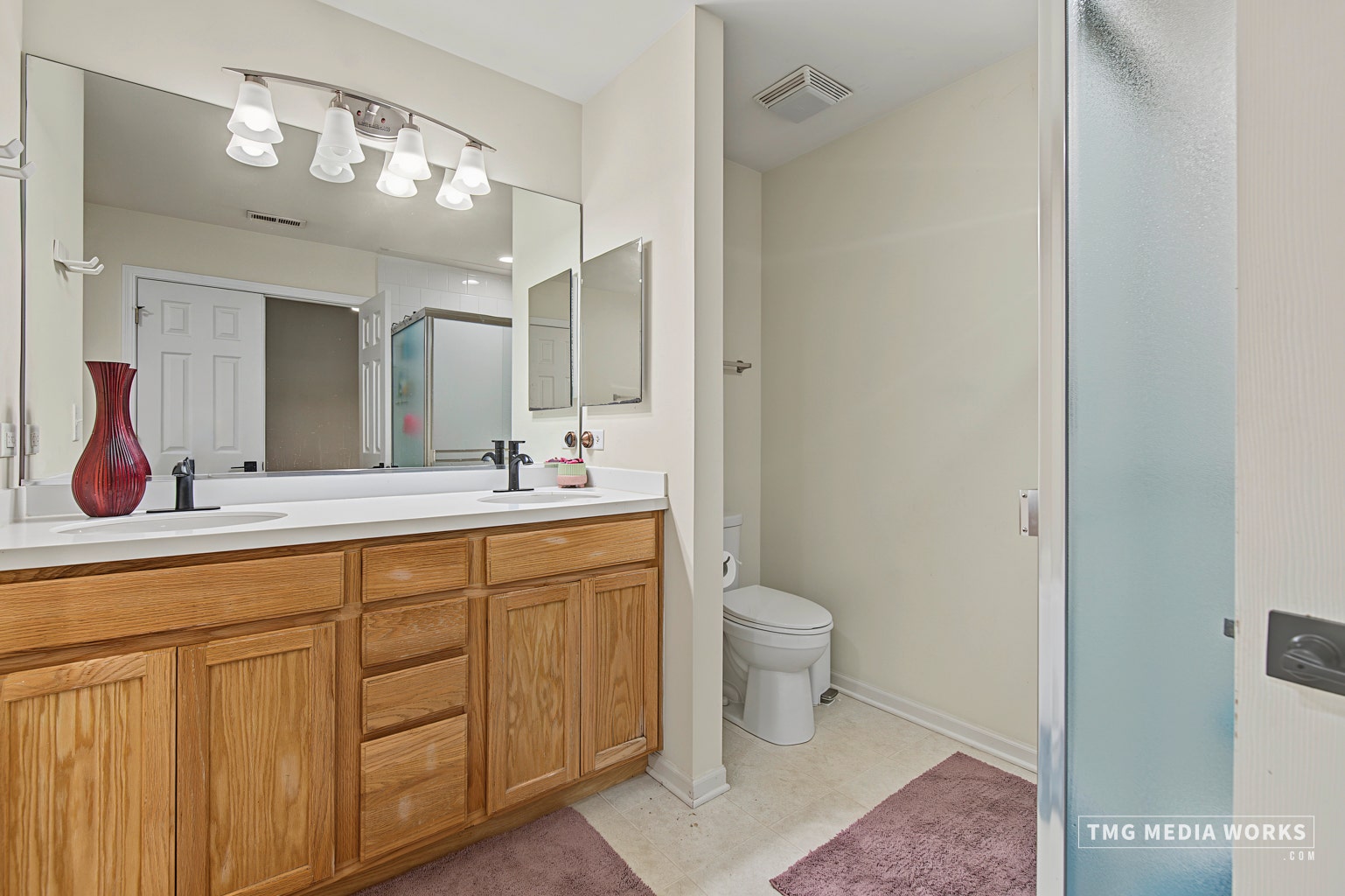 815 Lewisburg Lane, Aurora, IL 60504 815 Lewisburg Lane, Aurora, IL 60504