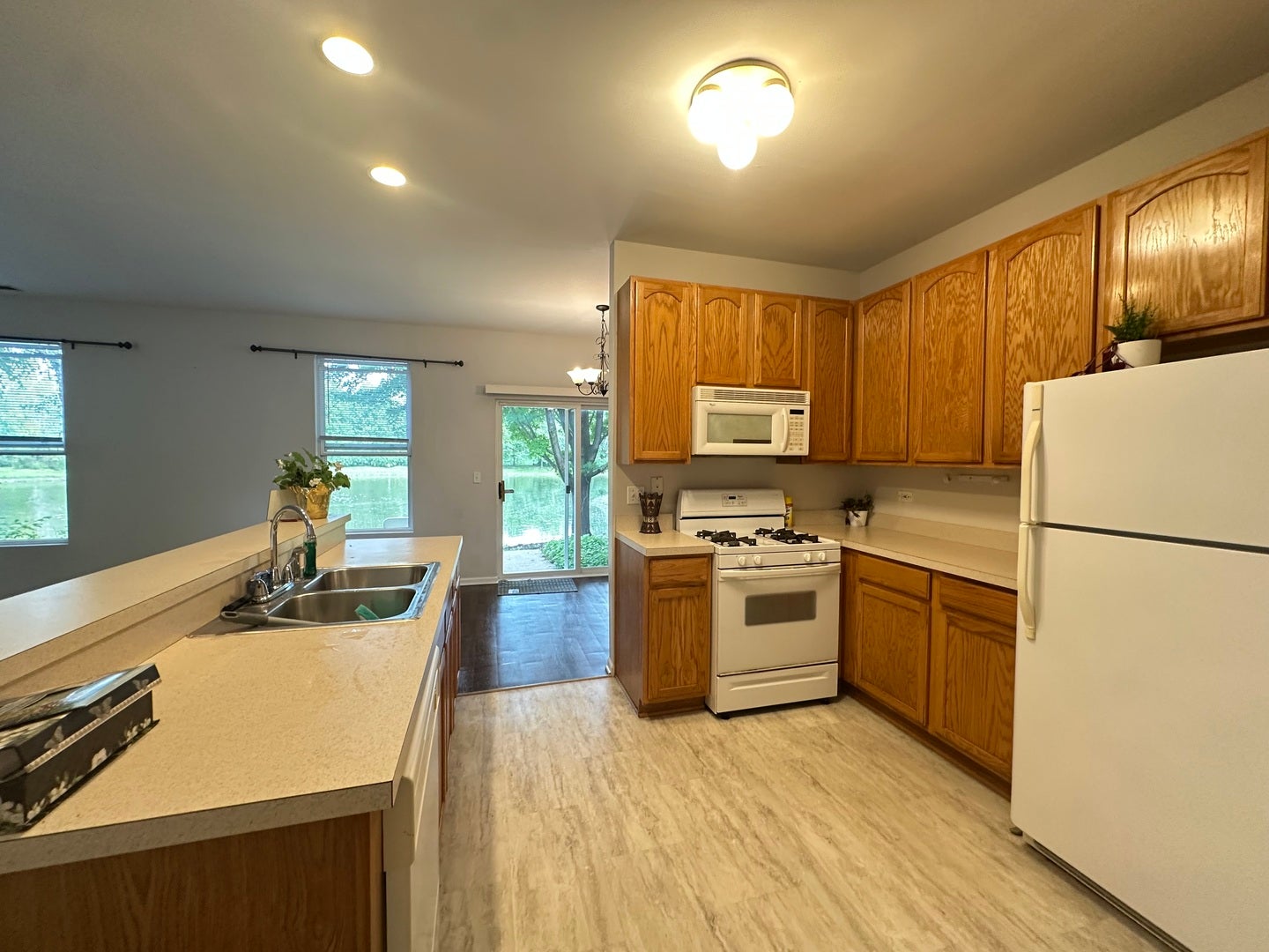 624 Blackstone Court, #624, Aurora, IL 60504 624 Blackstone Court, #624, Aurora, IL 60504