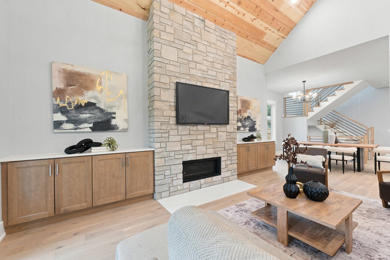 810 Clover Court, Glenview, IL 60025 810 Clover Court, Glenview, IL 60025