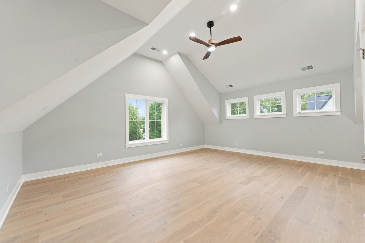810 Clover Court, Glenview, IL 60025 810 Clover Court, Glenview, IL 60025