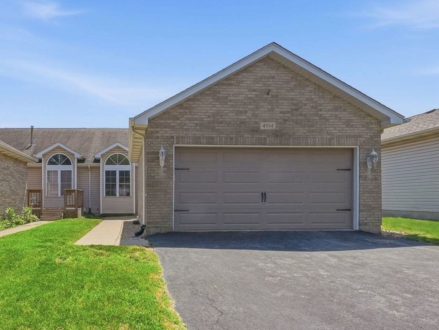 4314 River Glen Drive, Joliet, IL 60431 4314 River Glen Drive, Joliet, IL 60431