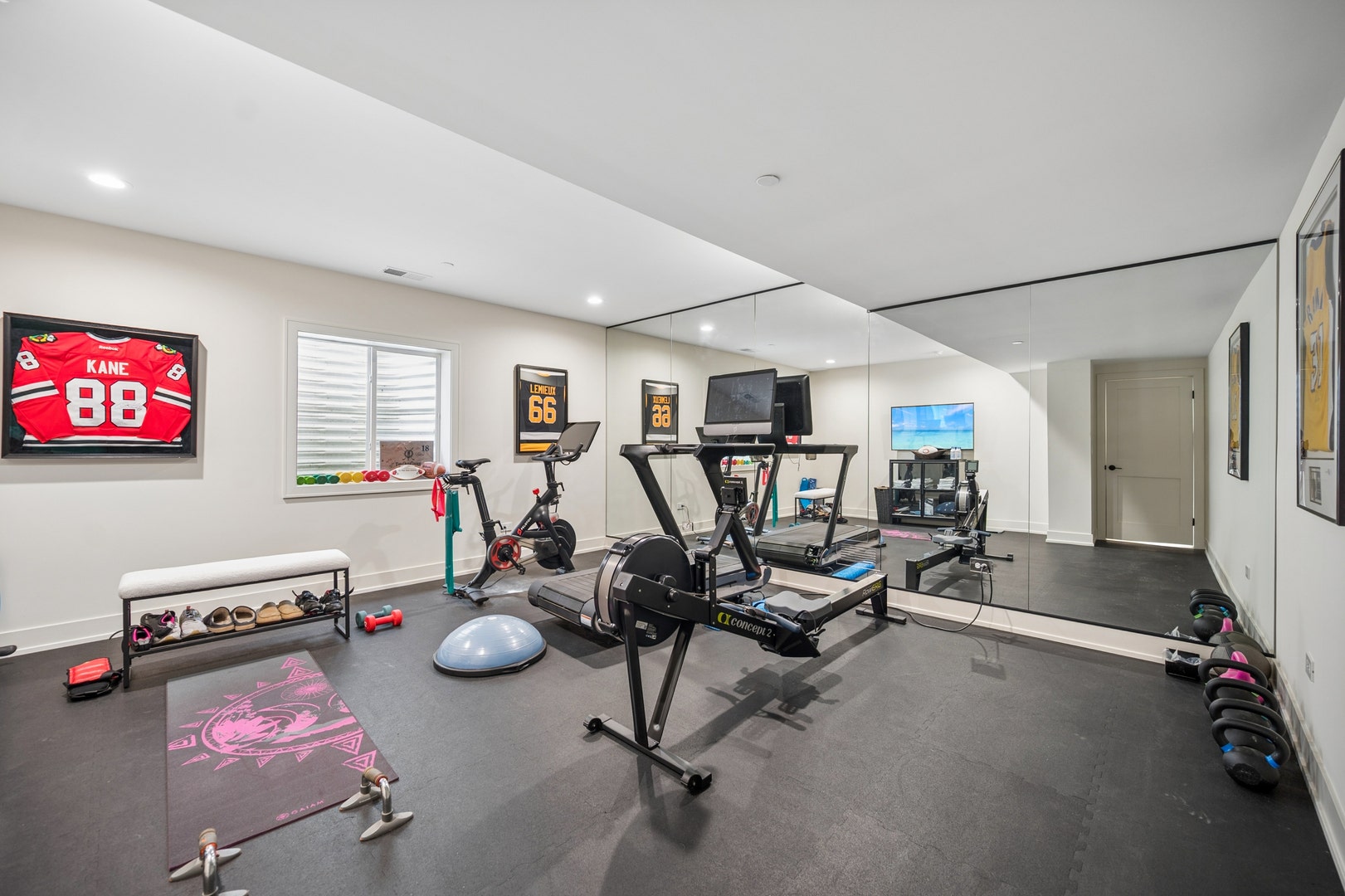 1885 Amberley Court, Lake Forest, IL 60045 1885 Amberley Court, Lake Forest, IL 60045
