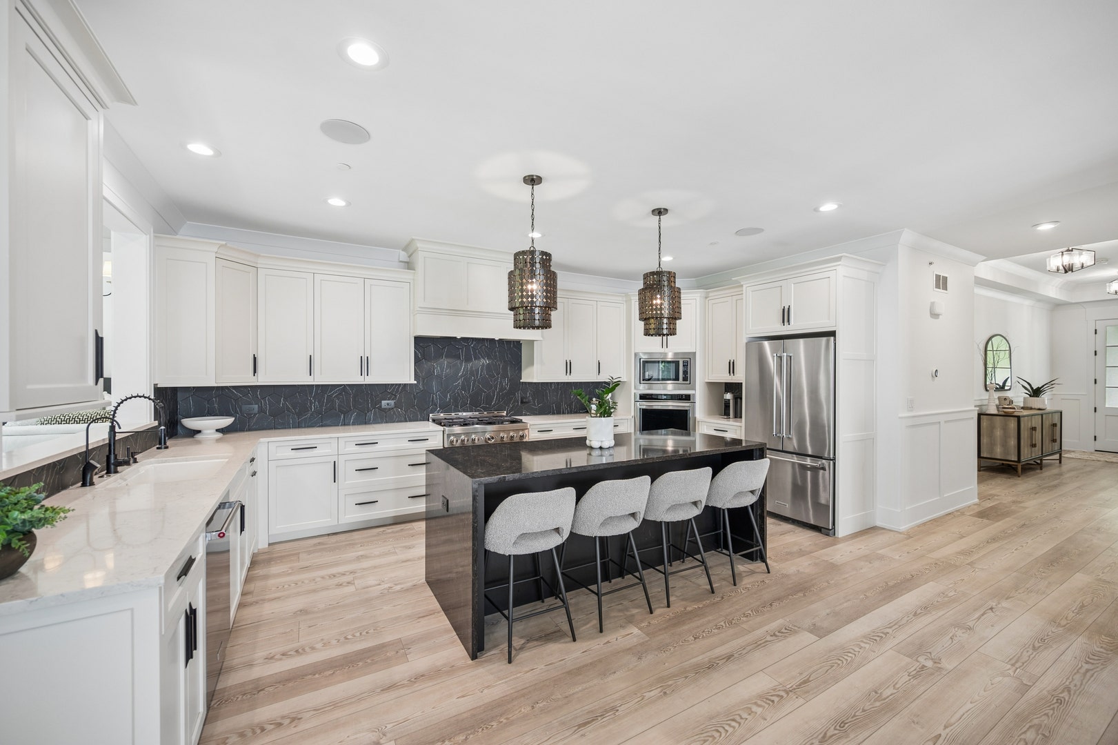 1885 Amberley Court, Lake Forest, IL 60045 1885 Amberley Court, Lake Forest, IL 60045