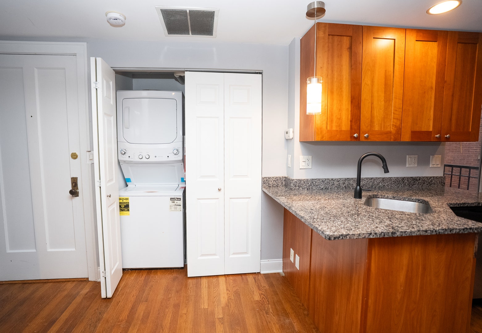 4420 N Ashland Avenue, #2W, Chicago, IL 60640 4420 N Ashland Avenue, #2W, Chicago, IL 60640