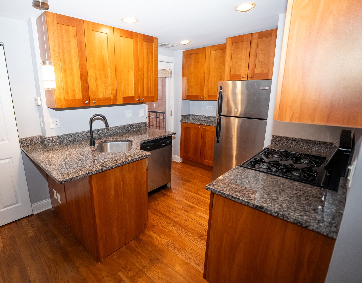 4420 N Ashland Avenue, #2W, Chicago, IL 60640 4420 N Ashland Avenue, #2W, Chicago, IL 60640