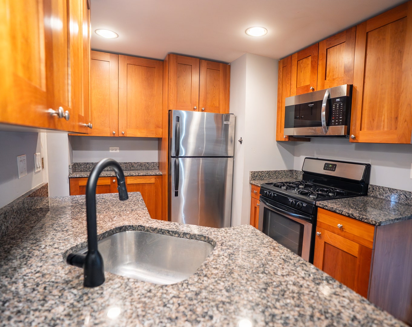 4420 N Ashland Avenue, #2W, Chicago, IL 60640 4420 N Ashland Avenue, #2W, Chicago, IL 60640