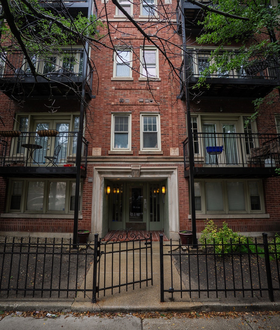 4420 N Ashland Avenue, #2W, Chicago, IL 60640 4420 N Ashland Avenue, #2W, Chicago, IL 60640