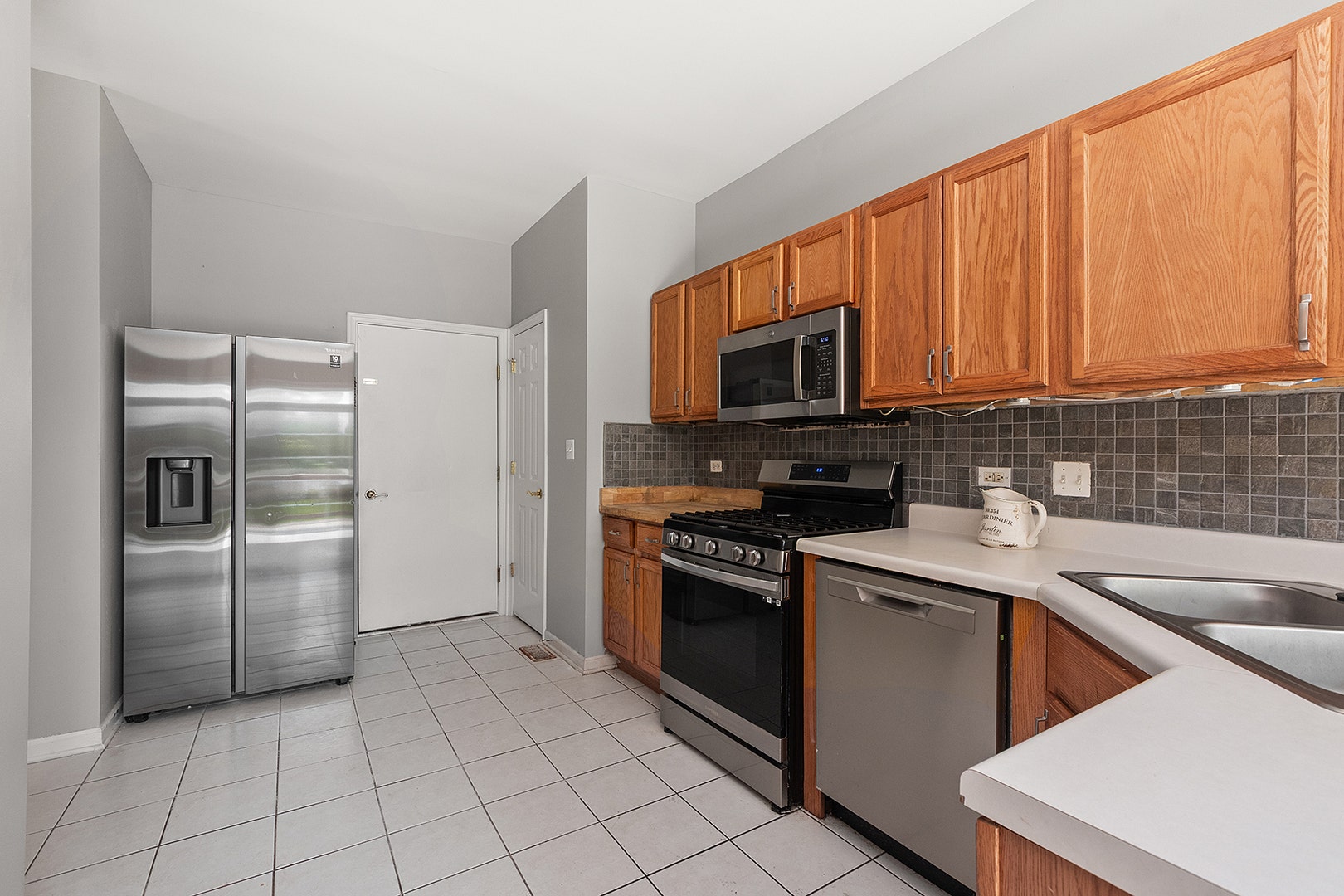 539 Goodwin Drive, Bolingbrook, IL 60440 539 Goodwin Drive, Bolingbrook, IL 60440