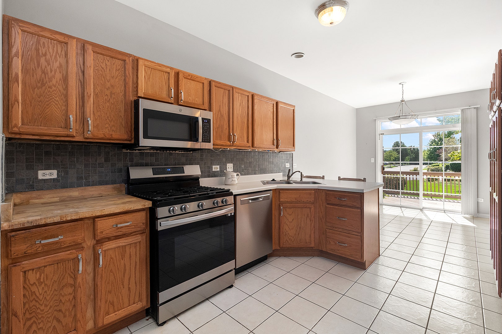 539 Goodwin Drive, Bolingbrook, IL 60440 539 Goodwin Drive, Bolingbrook, IL 60440