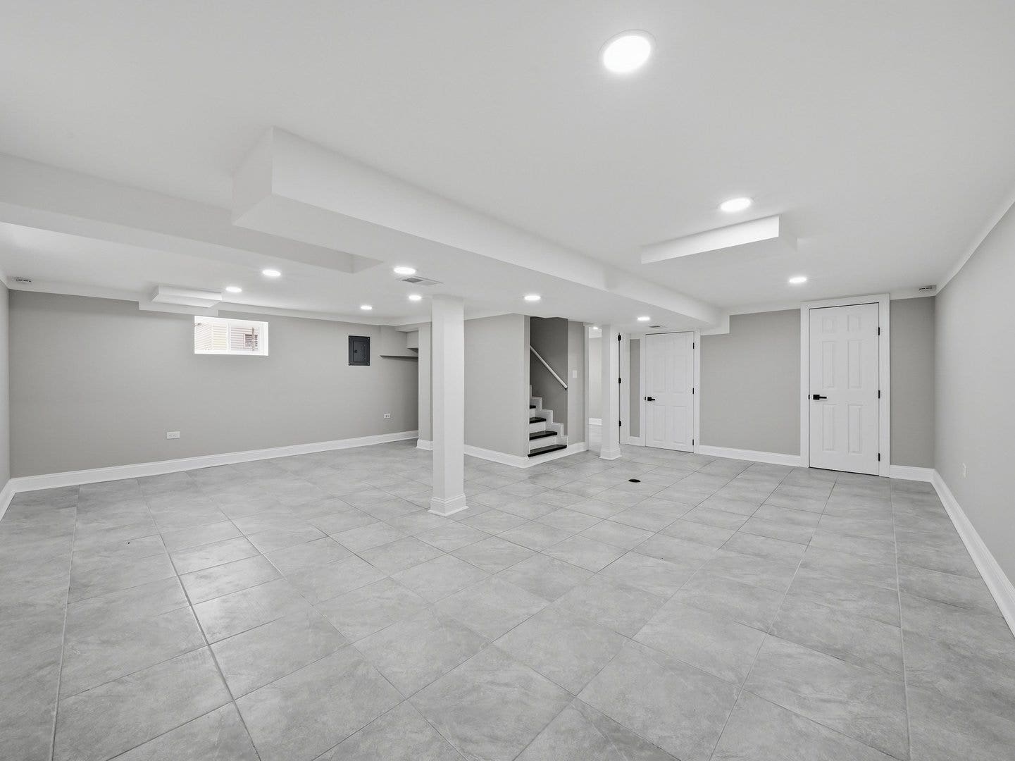 11025 S Avenue O, Chicago, IL 60617 11025 S Avenue O, Chicago, IL 60617