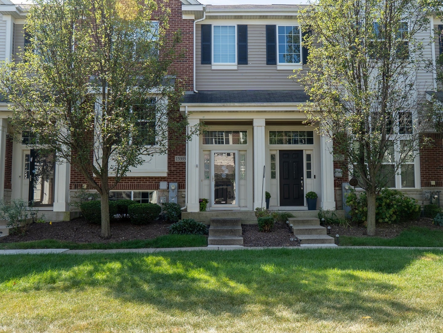 15393 Silver Bell Road, Orland Park, IL 60462