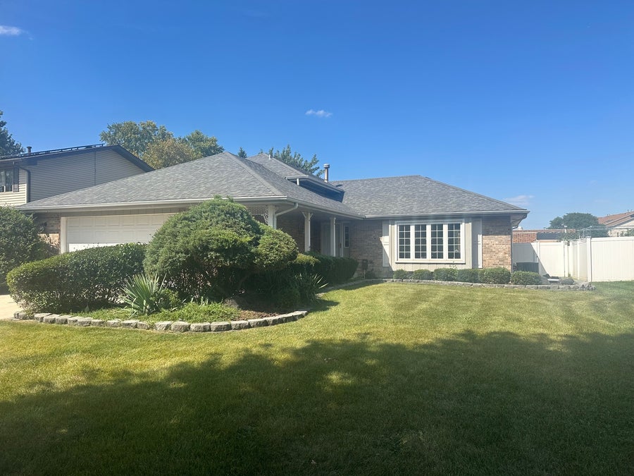 Property photo for 6828 Westview Drive, Oak Forest, IL
