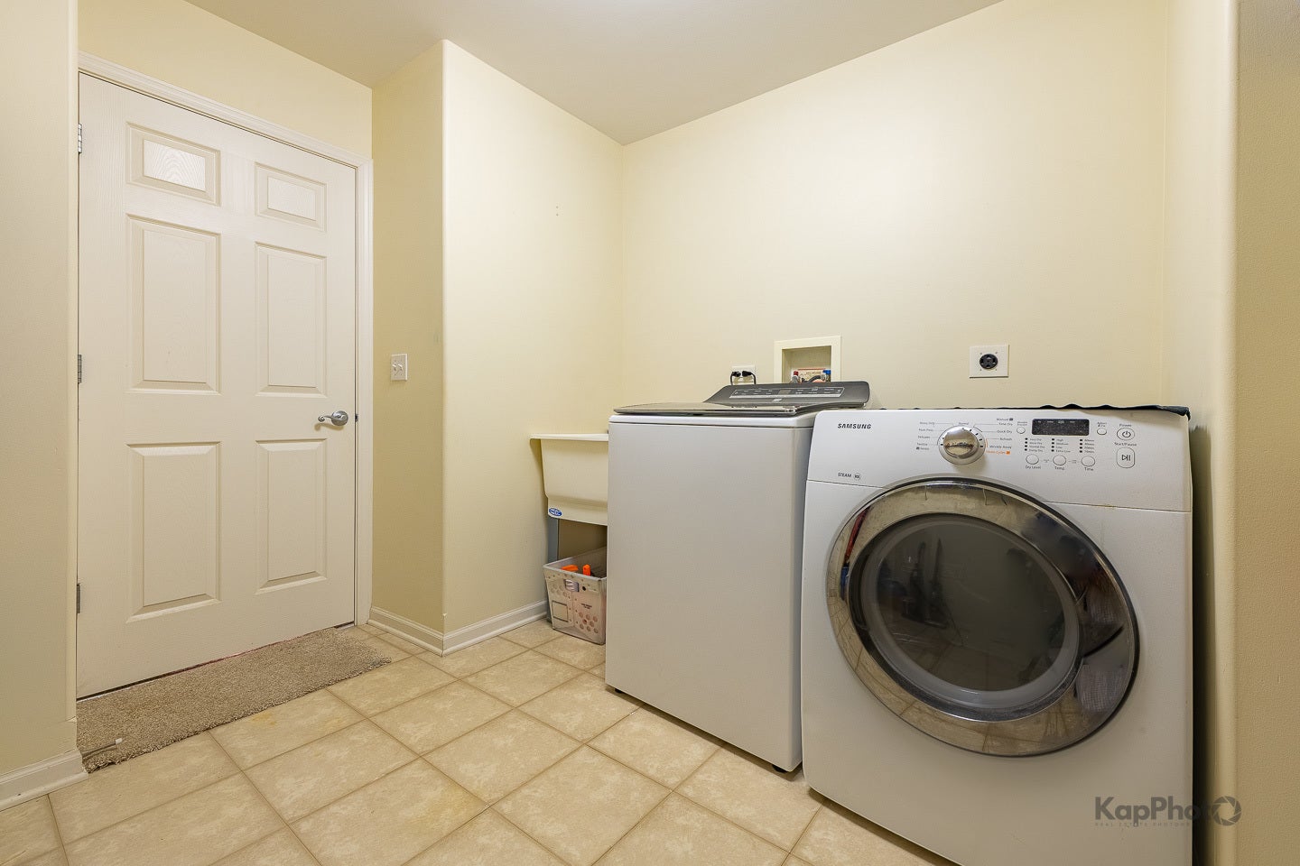1512 Parkside Drive, Bolingbrook, IL 60490 1512 Parkside Drive, Bolingbrook, IL 60490