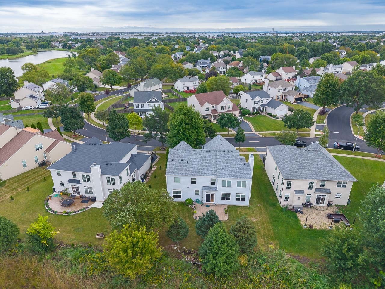 1512 Parkside Drive, Bolingbrook, IL 60490 1512 Parkside Drive, Bolingbrook, IL 60490